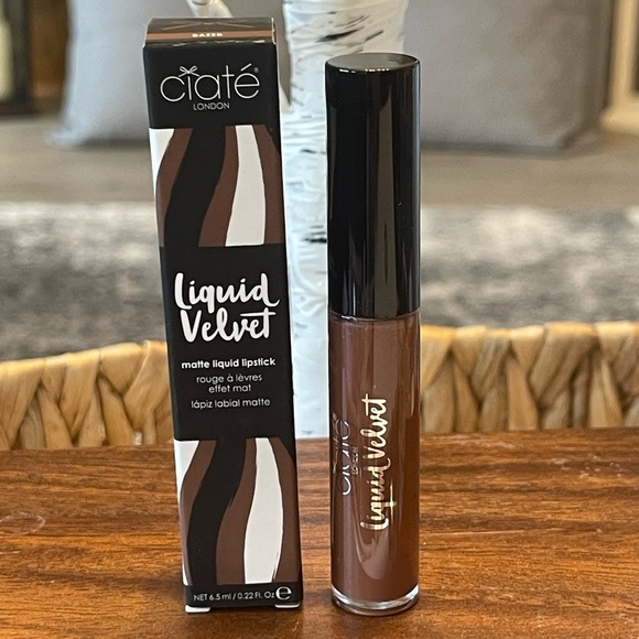 CIATE’ London Velvet Moisturizing Matte Liquid Lipstick In Dazed - Picture 7 of 10